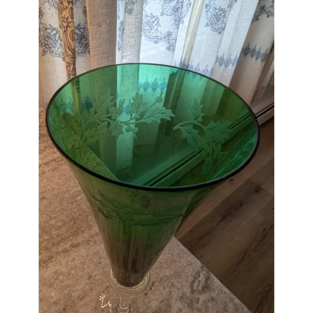 Lenox Crystal EMERALD Green Champagne Flute, Etched‎ Holly